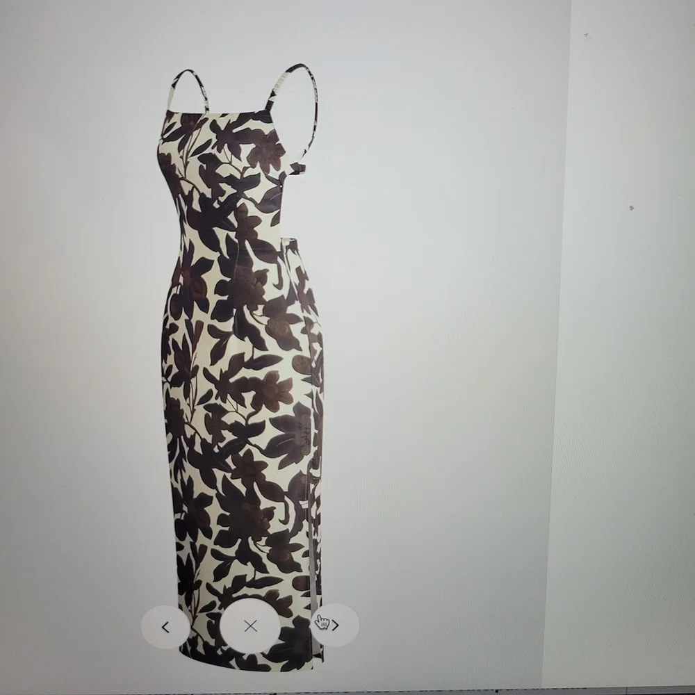 Commense Black and Cream Floral Maxi Dress - Picture 3 of 6